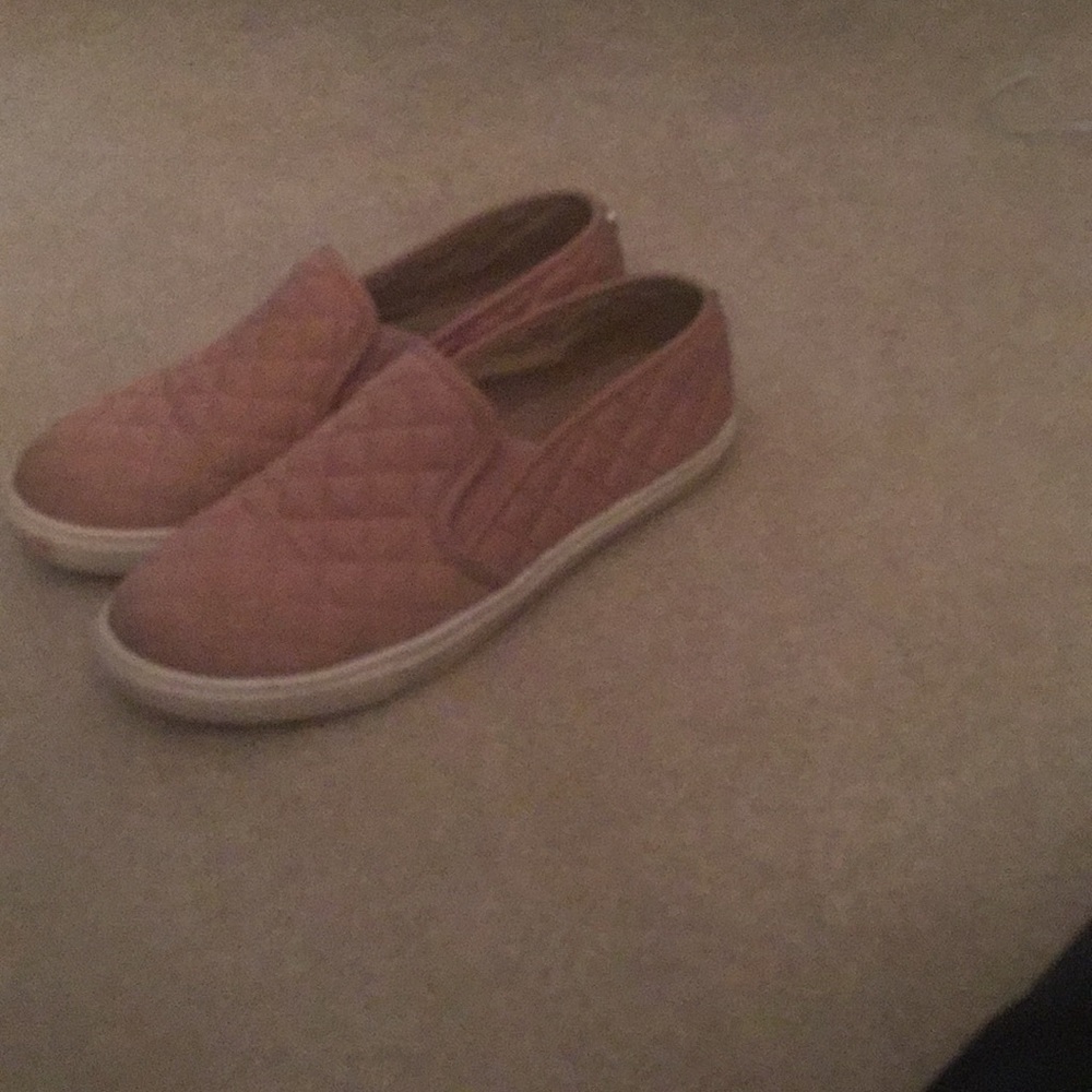 Steve Madden slip on